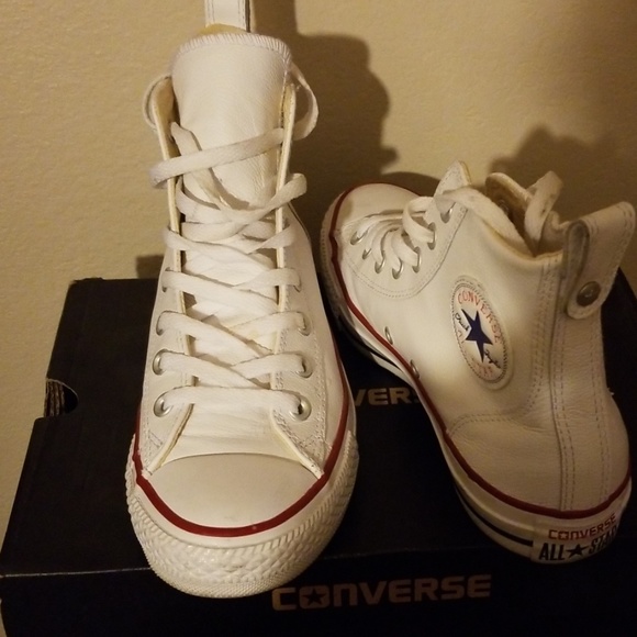 Shoes - Picture 1 of 3